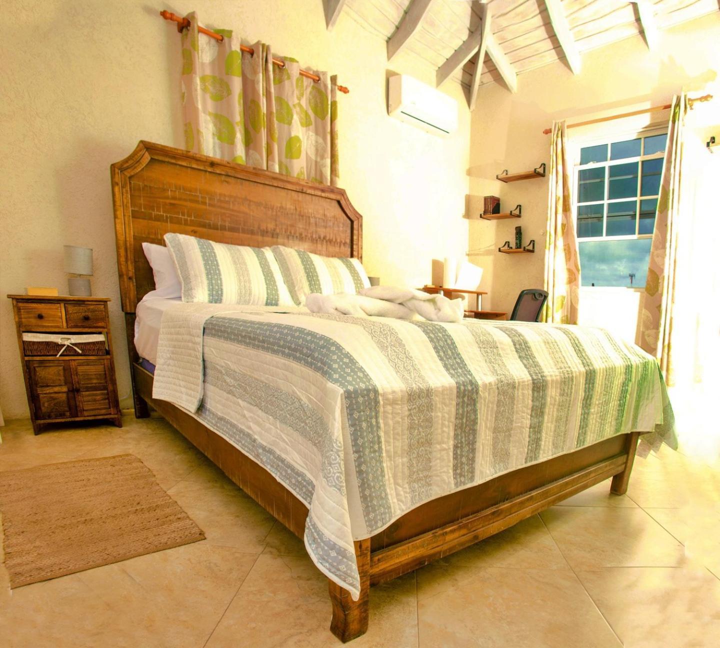Cozy Modern Upstairs 2 Bed A/C Apt Near 2 Everything Saint Phillip Exterior foto